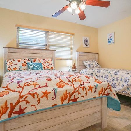Villa Beach House! à Clearwater Beach Extérieur photo